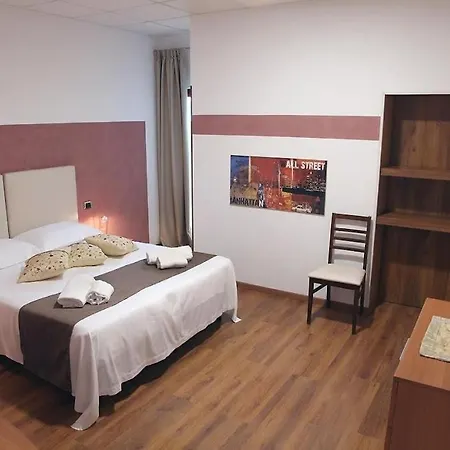 Adams - Guest house